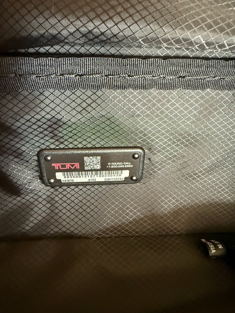 Tumi 19 Degree Expandable Carry-On Black Textured — image 8 of 8